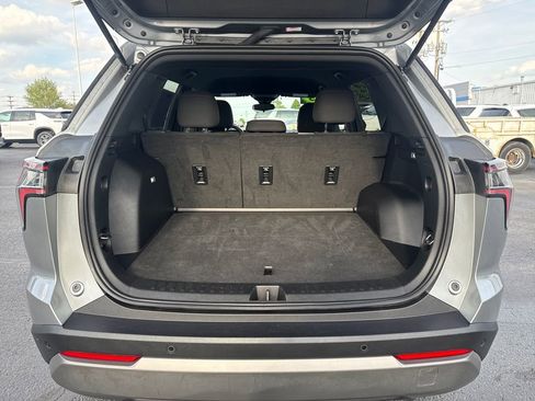 Used 2025 Chevrolet Equinox LT FWD image 25