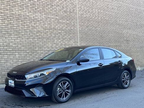 Used 2024 Kia Forte LXS image 28