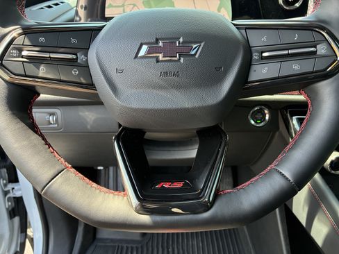 Used 2026 Chevrolet Traverse RS FWD image 30