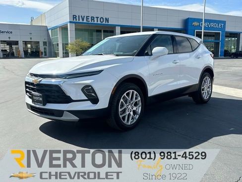 Certified 2023 Chevrolet Blazer LT w/ Driver Confidence Package AWD/4WD image 1