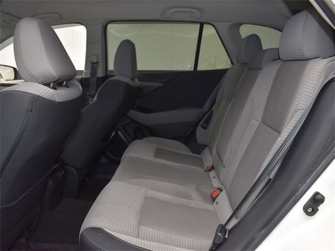 Used 2020 Subaru Outback Premium image 10