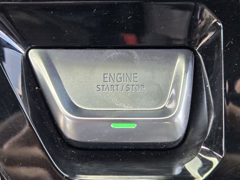 Used 2024 GMC Sierra 2500 AT4 w/ AT4 Premium Plus Package AWD/4WD image 19