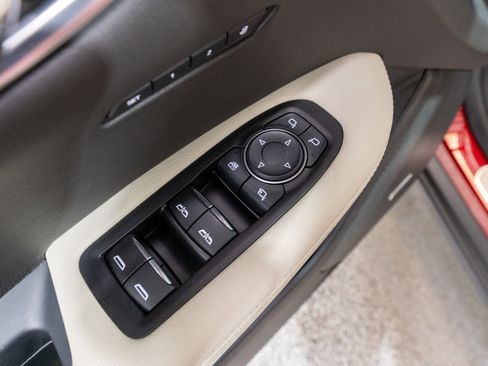 Used 2021 Cadillac XT6 Sport AWD/4WD image 14