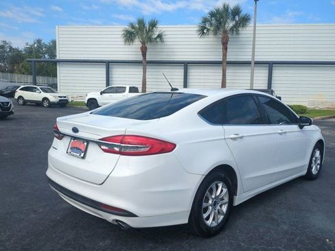 Used 2017 Ford Fusion S FWD image 5