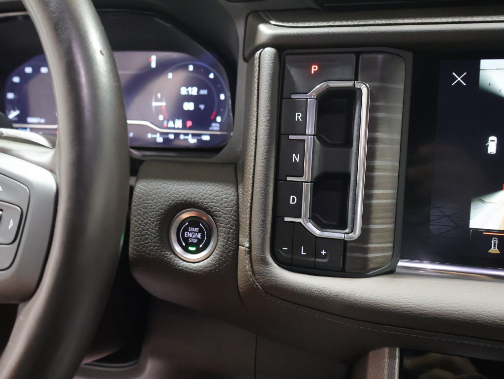 Used 2024 GMC Yukon Denali w/ Denali Reserve Package AWD/4WD image 29