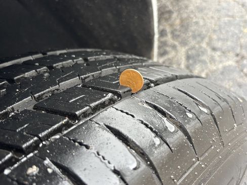 Used 2023 Buick Enclave Essence image 14