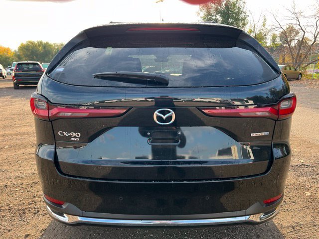 Used 2024 MAZDA CX-90 Plug-In Hybrid w/ Premium Pkg AWD/4WD image 4