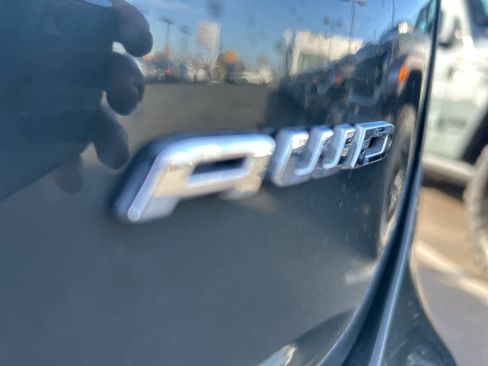 Used 2022 Ford Edge SEL w/ Convenience Package image 17