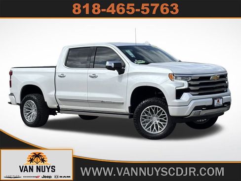 Used 2024 Chevrolet Silverado 1500 High Country image 1