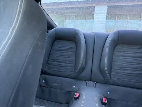 Used 2016 Ford Mustang Coupe RWD image 13