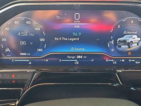 Used 2025 Chevrolet Silverado 1500 ZR2 image 13