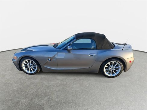 Used 2003 BMW Z4 2.5i image 8