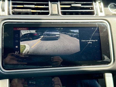 Used 2021 Land Rover Range Rover Long Wheelbase Autobiography image 15