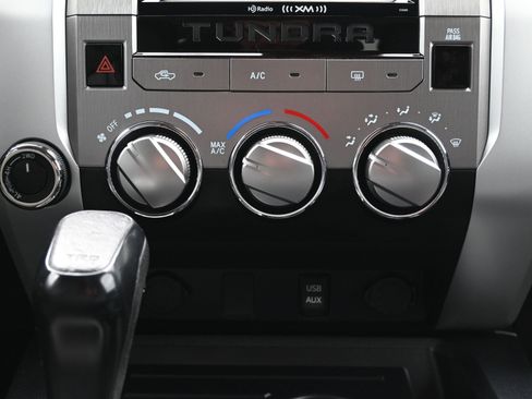 Used 2019 Toyota Tundra SR5 w/ SR5 Upgrade Package image 36