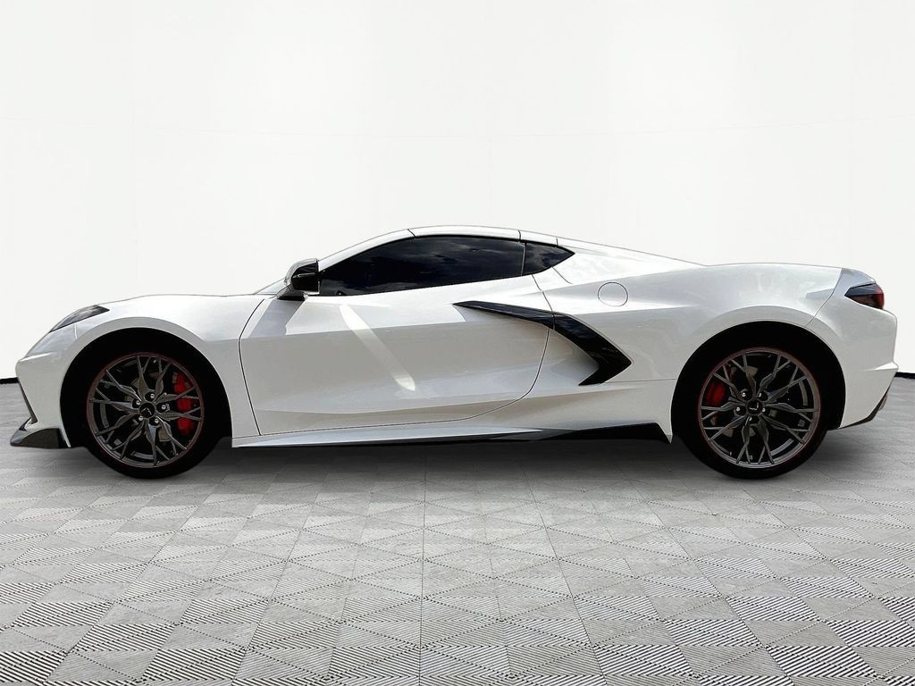 Used 2023 Chevrolet Corvette Stingray Premium Cpe w/ Z51 Performance Package RWD image 9
