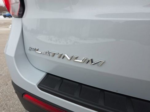 Used 2025 Ford Explorer Platinum image 14