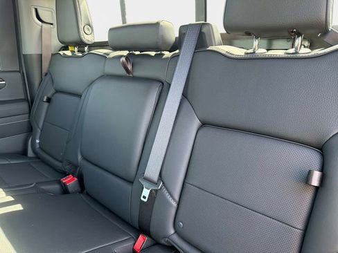 New 2026 GMC Sierra 2500 Denali w/ Denali Reserve Package image 14