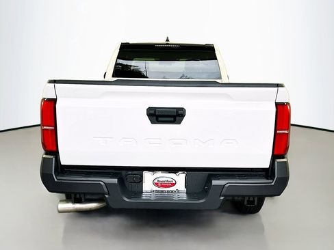 Used 2025 Toyota Tacoma SR image 6