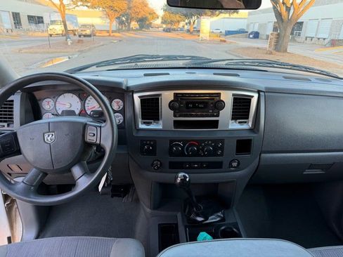 Used 2008 Dodge Ram 2500 Truck SXT image 10