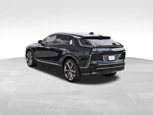New 2027 Cadillac Lyriq Signature Luxury w/ Nappa Leather Package AWD/4WD image 3