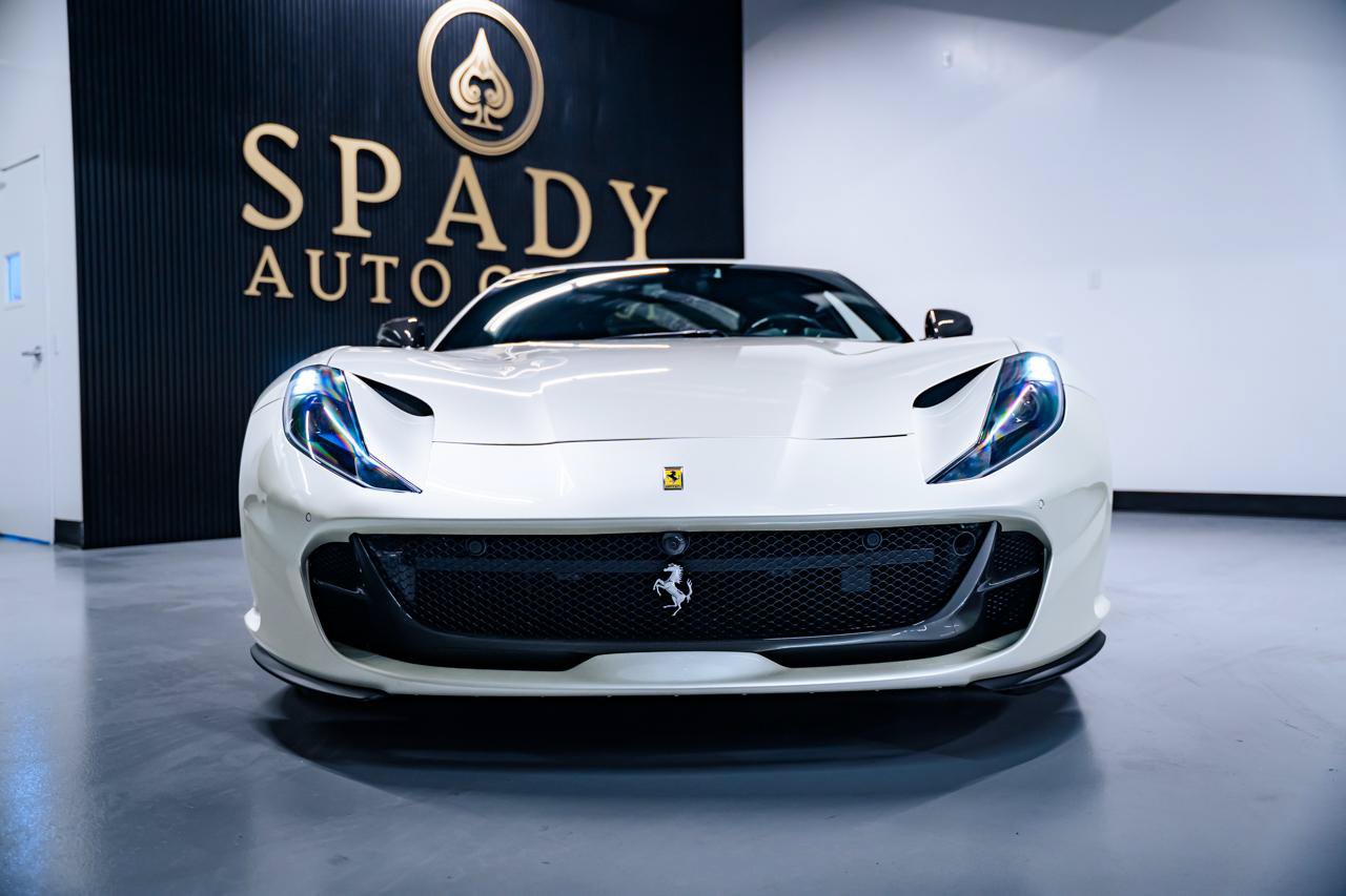 Used 2018 Ferrari 812 Superfast RWD image 13