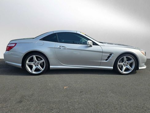 Used 2014 Mercedes-Benz SL 550 image 2