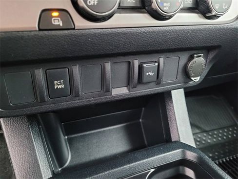 Used 2020 Toyota Tacoma SR5 image 14
