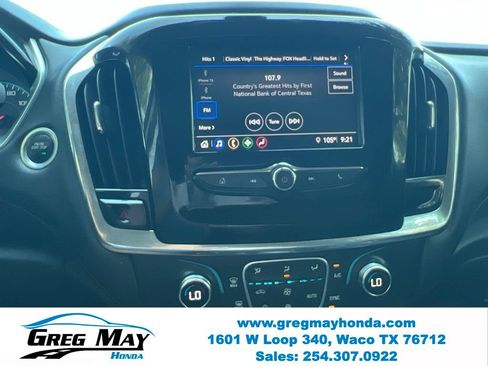 Used 2020 Chevrolet Traverse LT FWD image 32