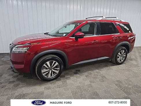 Used 2023 Nissan Pathfinder SL w/ Lighting Package (N92) AWD/4WD image 7