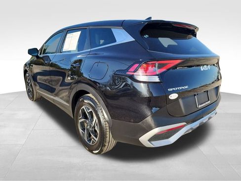 Used 2024 Kia Sportage LX image 6