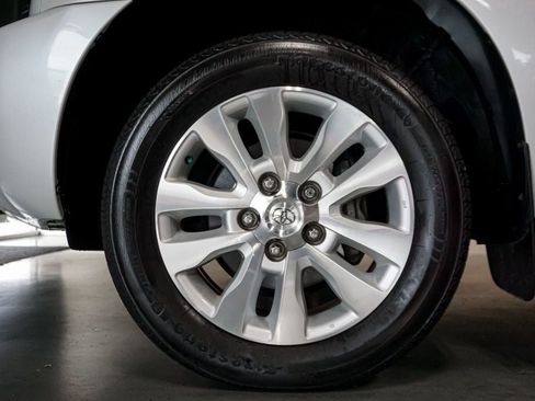 Used 2022 Toyota Sequoia Platinum AWD/4WD image 47