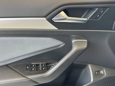 New 2025 Volkswagen Jetta SE image 11