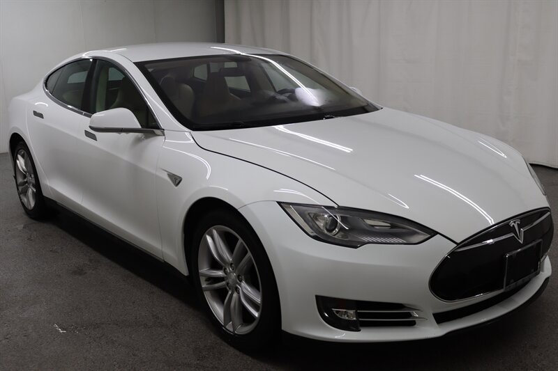 Used 2013 Tesla Model S RWD image 1