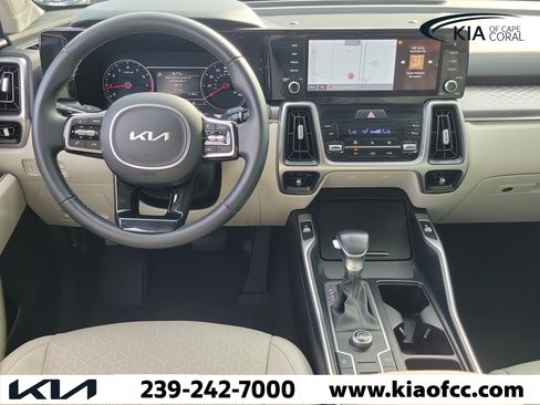 Certified 2023 Kia Sorento S FWD image 19