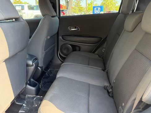 Used 2021 Honda HR-V Sport image 10
