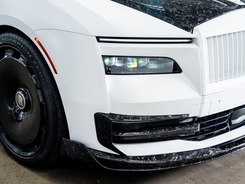 Used 2024 Rolls-Royce Spectre w/ Spectre Launch Package image 22