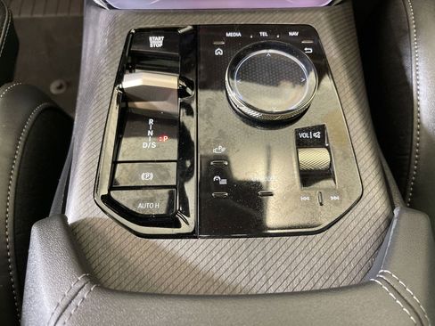 Used 2025 BMW X3 xDrive30i w/ Premium Package image 27