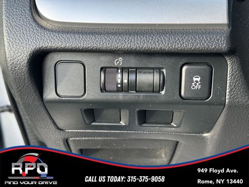 Used 2016 Subaru Forester 2.5i Premium w/ Popular Package #2 AWD/4WD image 29