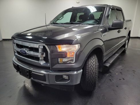 Used 2017 Ford F150 XLT image 5