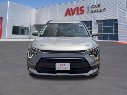 Used 2025 Kia Niro LX FWD image 10