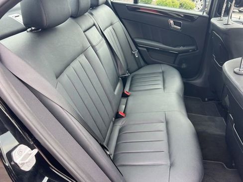 Used 2011 Mercedes-Benz E 550 Sedan image 37