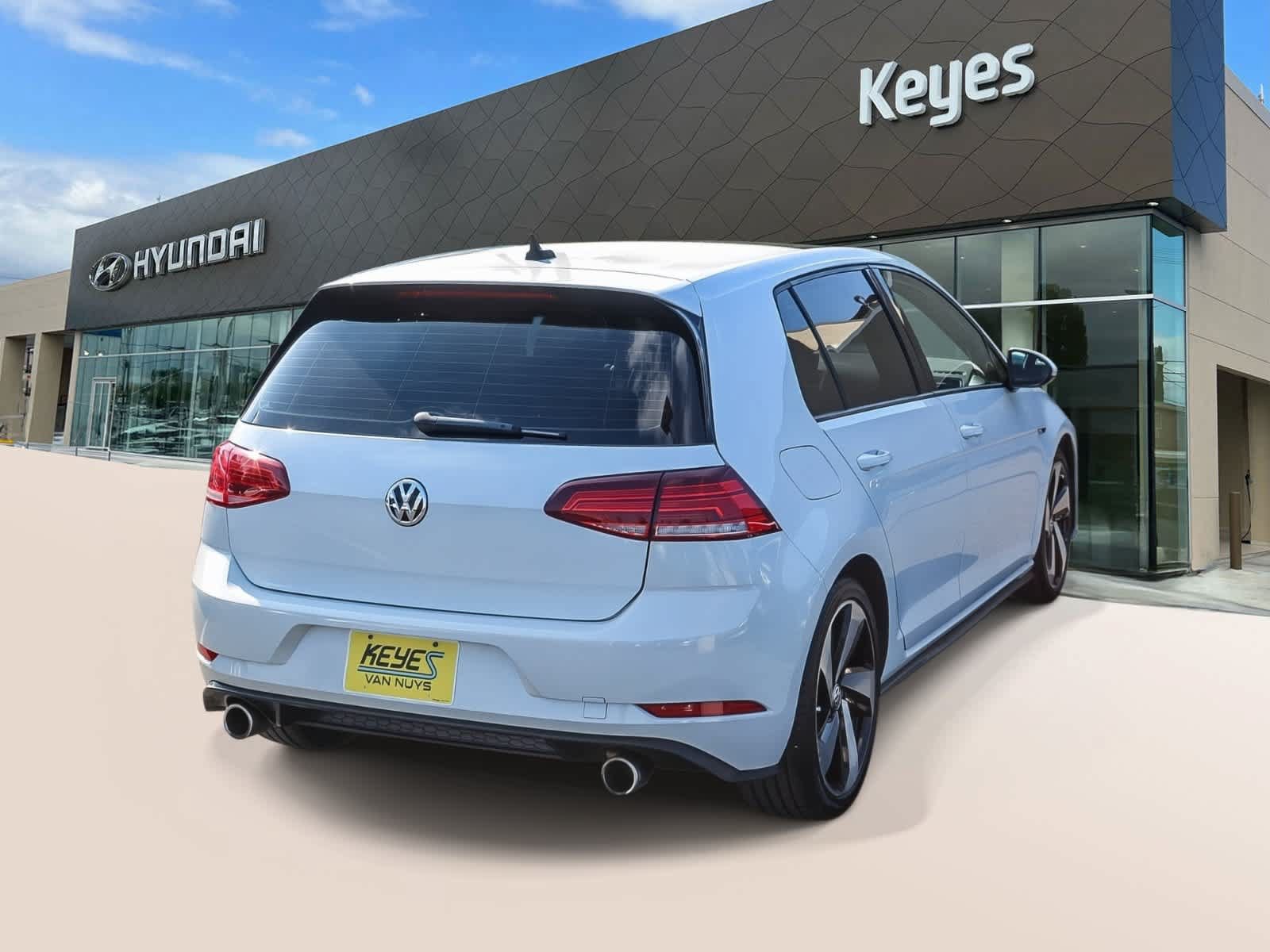Used 2019 Volkswagen GTI SE FWD image 4