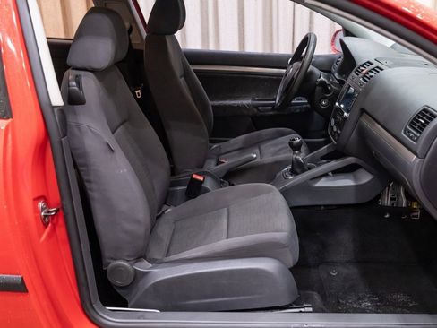 Used 2008 Volkswagen Rabbit S image 10