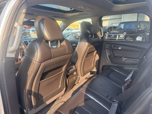 Used 2012 GMC Acadia Denali image 37
