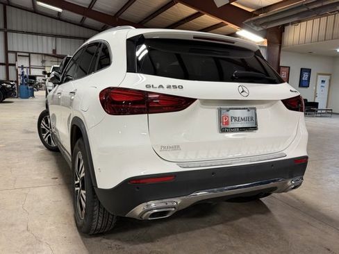 Used 2025 Mercedes-Benz GLA 250 4MATIC image 8