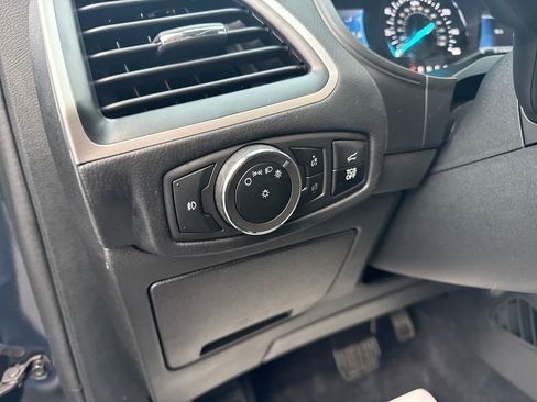 Used 2024 Ford Edge SEL w/ Convenience Package image 29