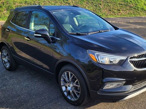 Used 2018 Buick Encore Sport Touring w/ Safety Package image 2