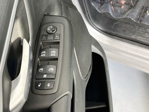 Used 2022 RAM 1500 Big Horn AWD/4WD image 18