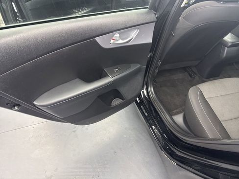 Used 2024 Kia Forte LXS image 40