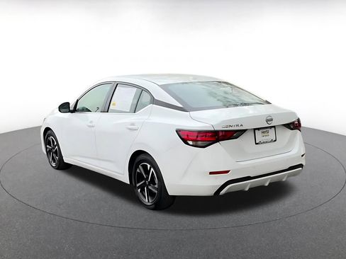 Used 2025 Nissan Sentra SV image 11